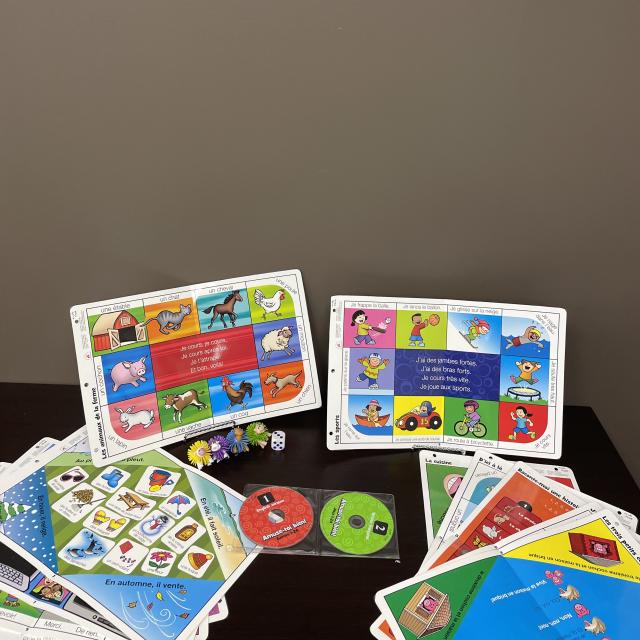 Getting Along with Others: Amuse-toi bien! - Mon grand livre de 24 jeux pour jouer en francais