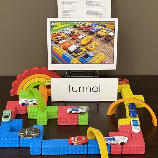 Building, Technology & Block Centre Materials: Vehicles with Coloured Blocks & Arches