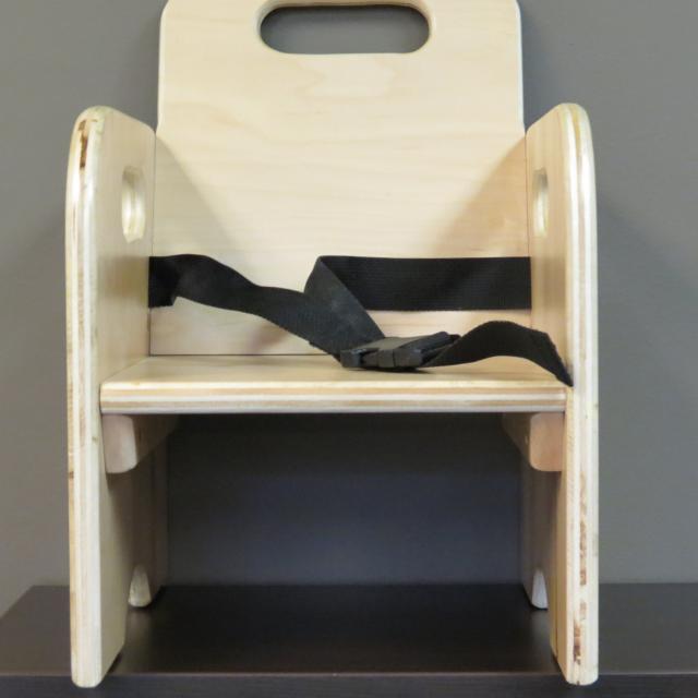 Resource Consultant Specialized Materials: Mini Box Chair (Toddler)