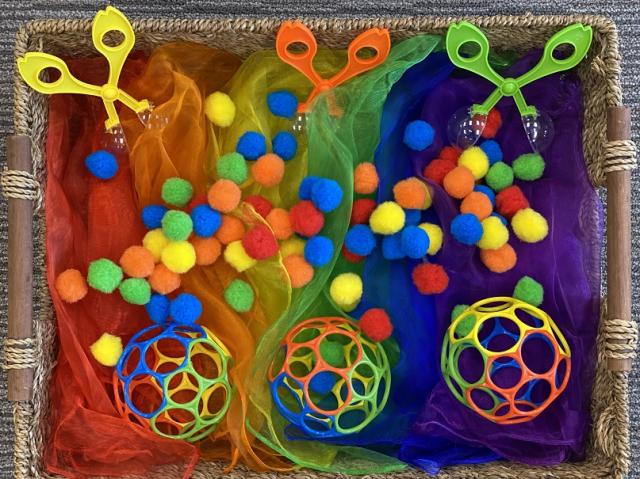 Sensory Resources:  Infants & Toddlers Explore Colours Through Sensory Play